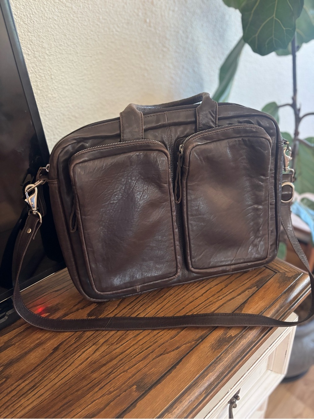 Beautiful Latico Leather Laptop/Briefcase with Front Pockets & Floral Lining